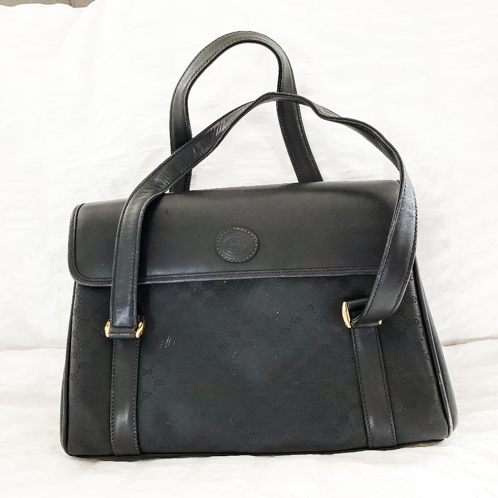 👜Vintage gucci black accordion bag👜